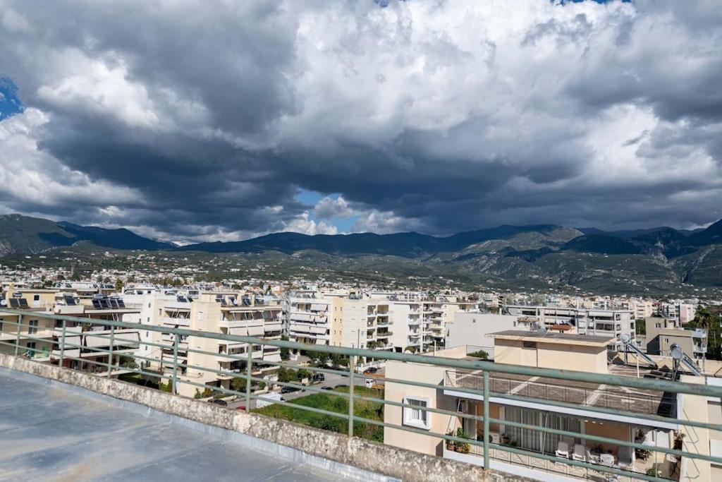 Apartamento Skyhigh Haven Kalamata Exterior foto